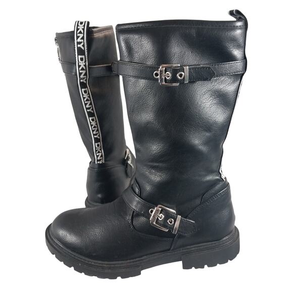 NWOT! DKNY! BLACK VEGAN LEATHER MILITARY INSPIRED BACK LOGO DETAIL BOOTS! SZ 5M - Picture 1 of 11